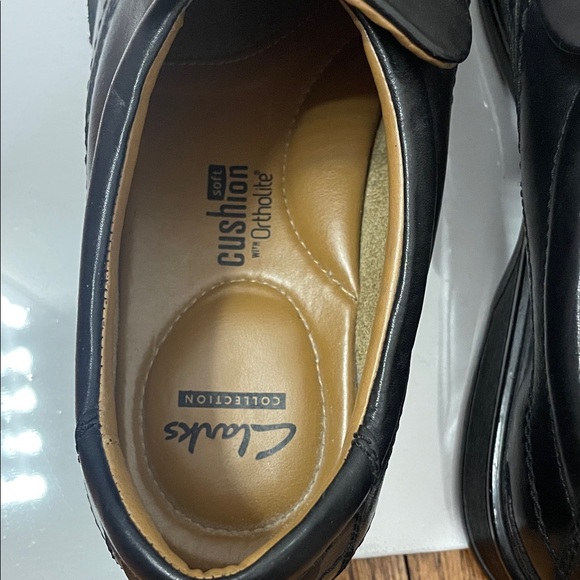 Clarks Tilden Black Leather Slip-On Men’s Loafers - Picture 4 of 9